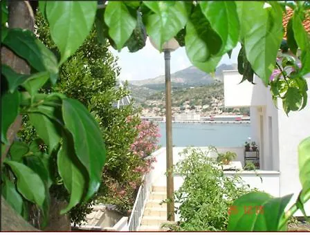 Appartement Dana *